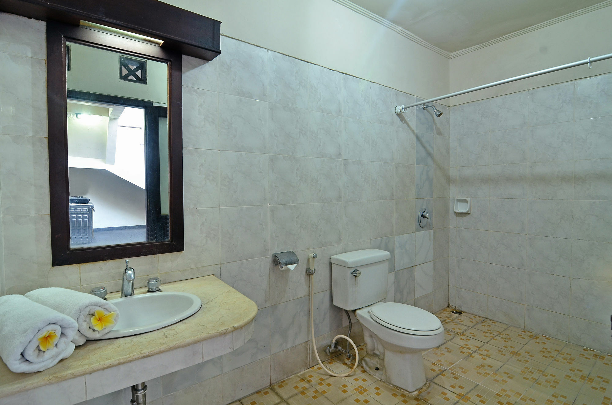 Taman Ayu 212 Hotell Denpasar Exteriör bild