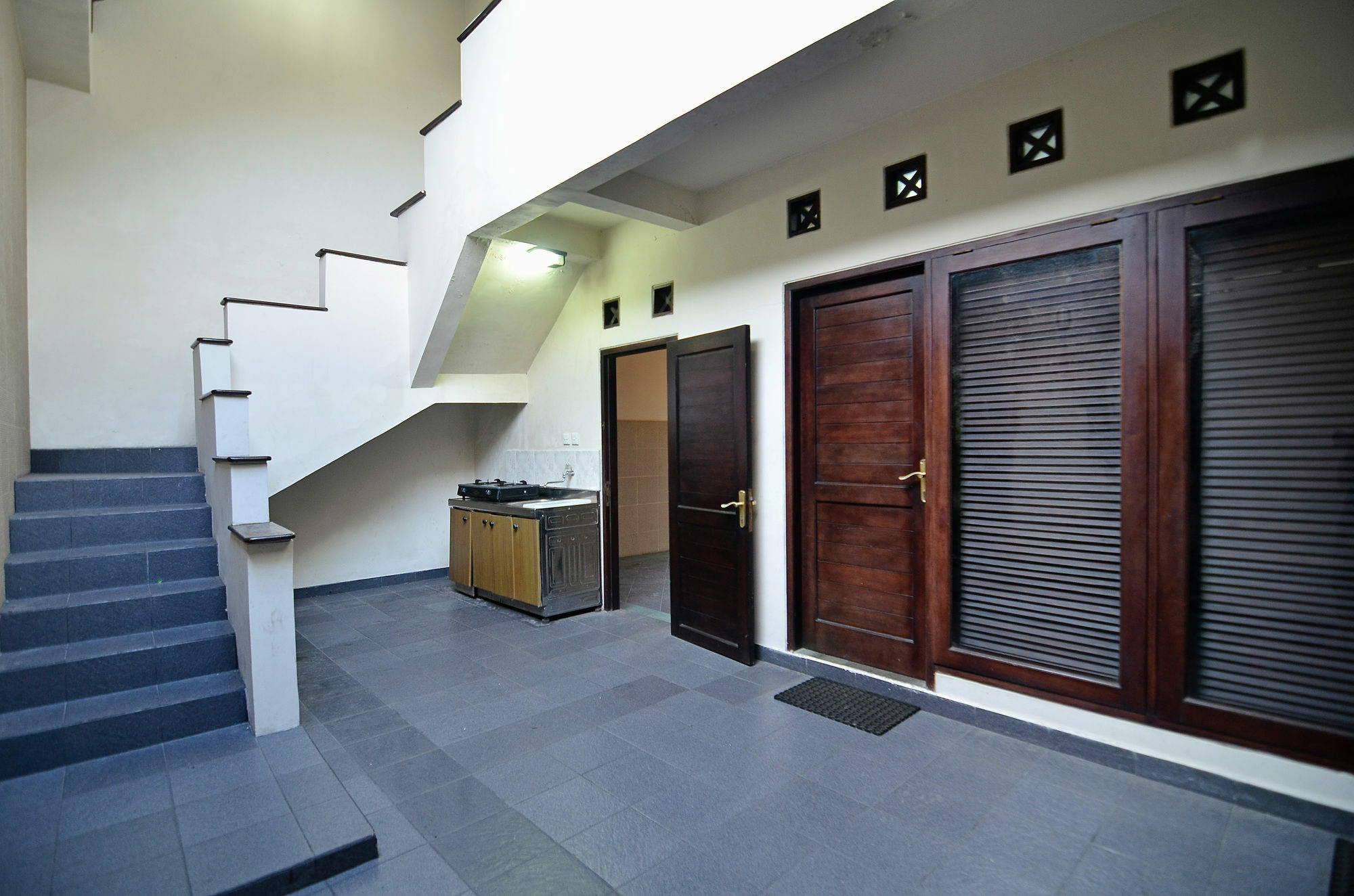 Taman Ayu 212 Hotell Denpasar Exteriör bild