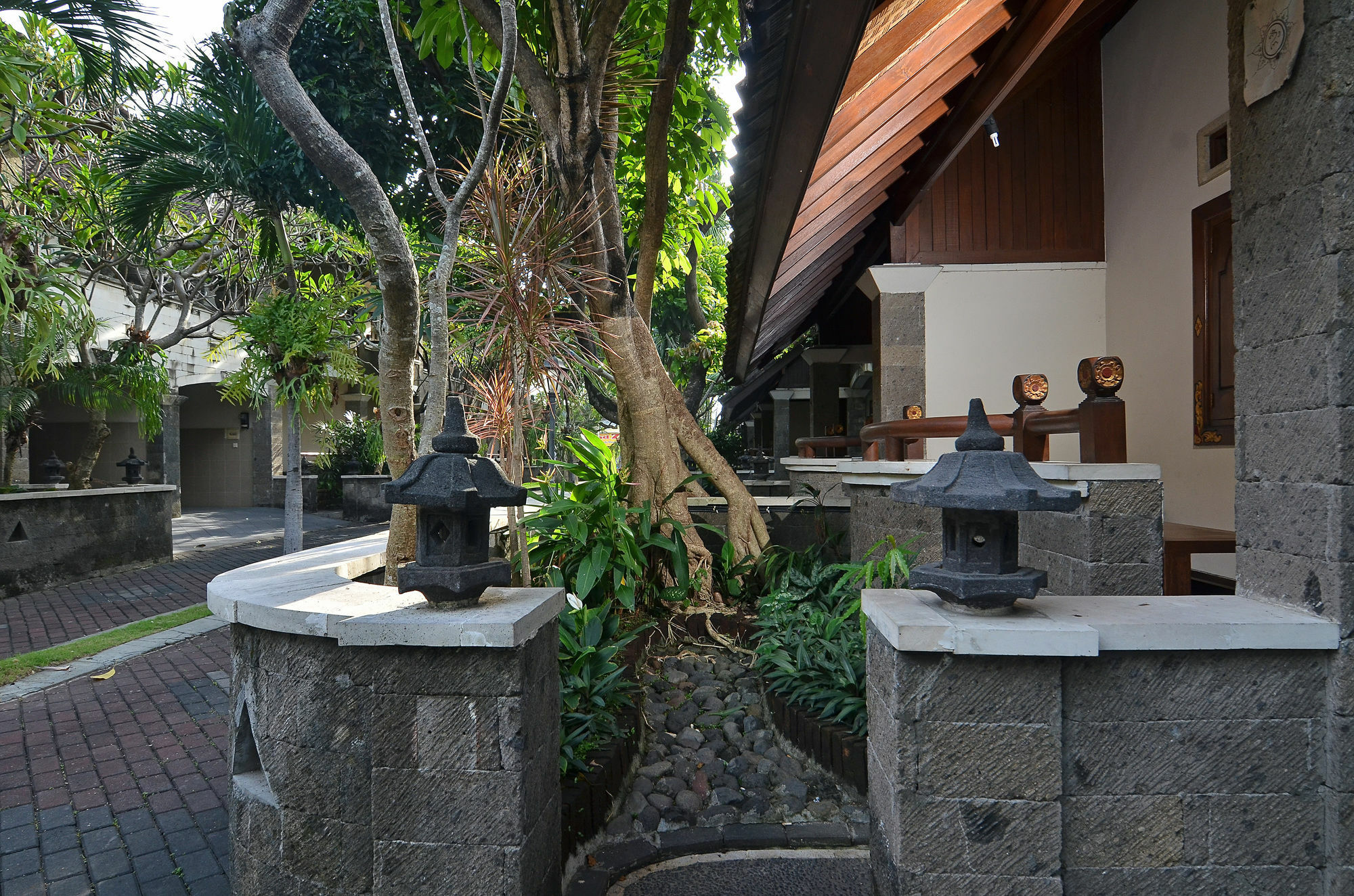 Taman Ayu 212 Hotell Denpasar Exteriör bild